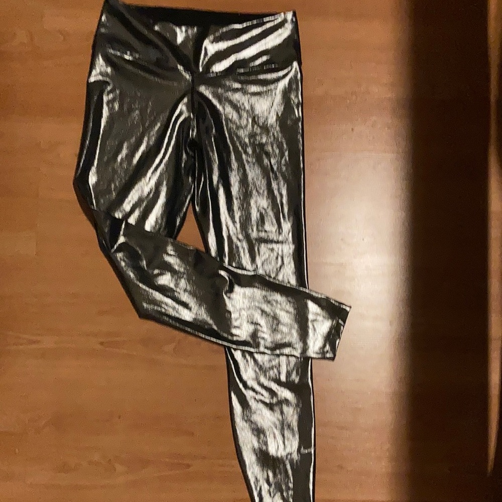 Nike Dri Fit Metallic Silver Legginga